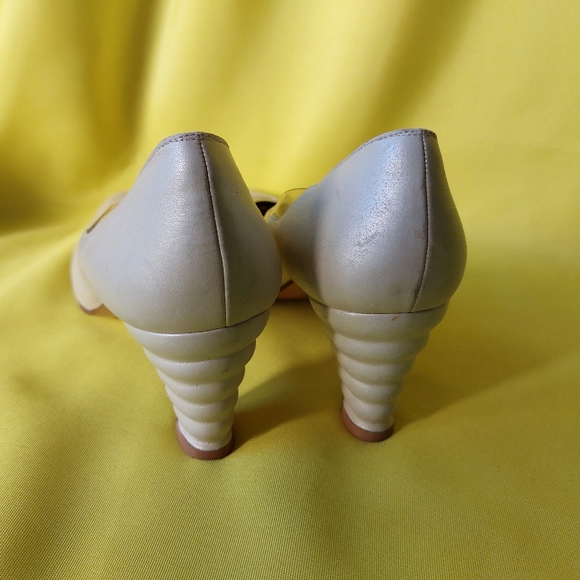 Vintage Woman Shoes by Bruno Magli Couture All Genuine Leather Made in Italy - Picture 7 of 10